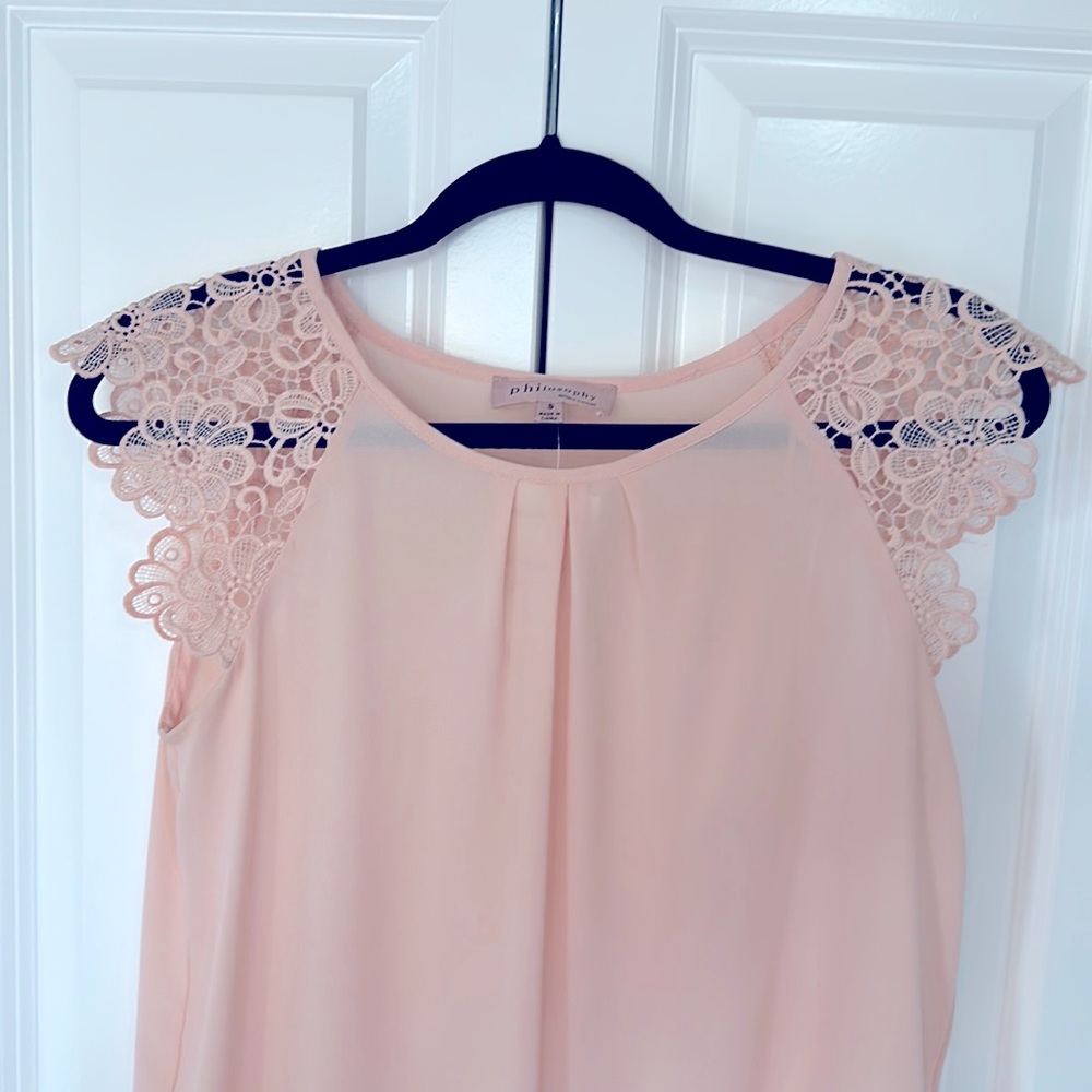 NWT philosophy lace cap sleeve blouse